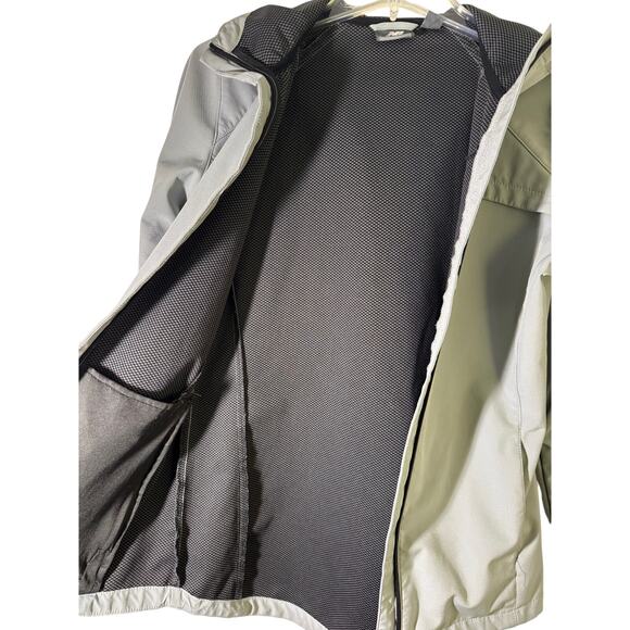 New Balance Women's Size S Softshell 4-way Stretch Gray Jacket - Picture 7 of 8
